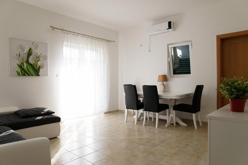 Apartment Begonia Of Kumbor Herceg Novi Zewnętrze zdjęcie